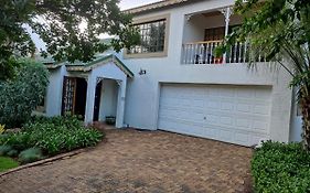 Vaal Marina Guest House 655 Leervis